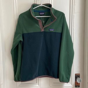 Patagonia Women’s Micro D Snap T. Size Large.
